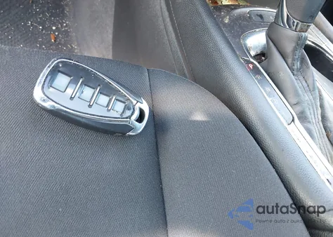 2018 Chevrolet Malibu Lt z USA, uszkodzony, nr VIN 1G1ZD5ST5JF198467